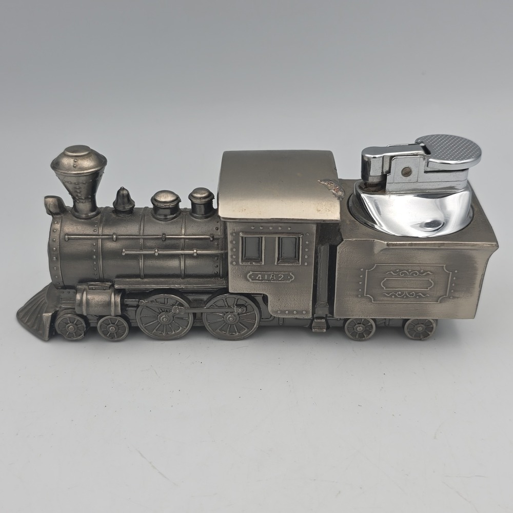 Vintage Train Engine Table Llighter 4182 Japan Not Working